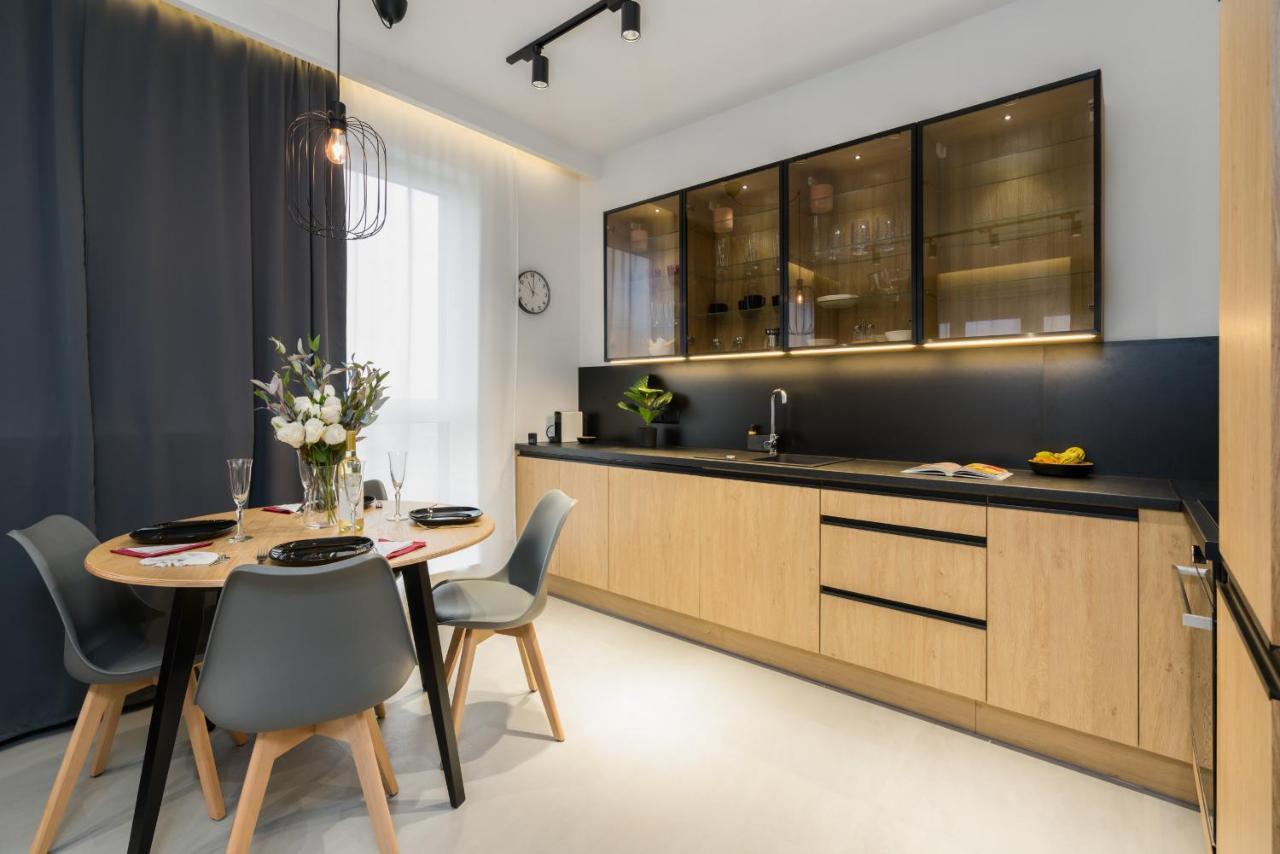 Widokowy Apartament Wojciechowskiego Parking I Loggia By Renters Prestige Poznań Exteriör bild