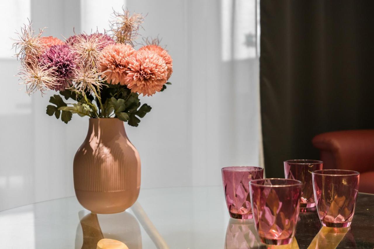 Widokowy Apartament Wojciechowskiego Parking I Loggia By Renters Prestige Poznań Exteriör bild
