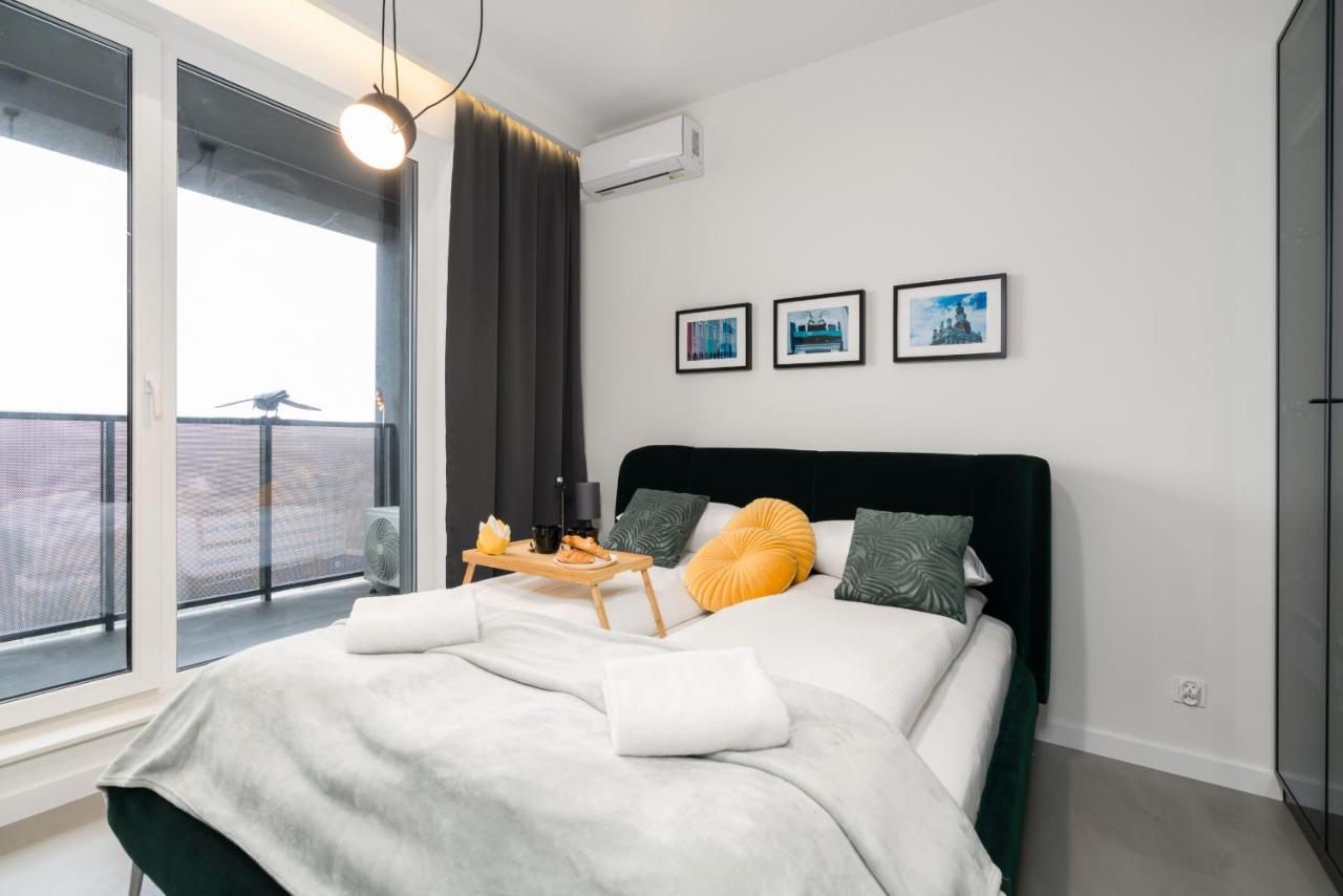 Widokowy Apartament Wojciechowskiego Parking I Loggia By Renters Prestige Poznań Exteriör bild
