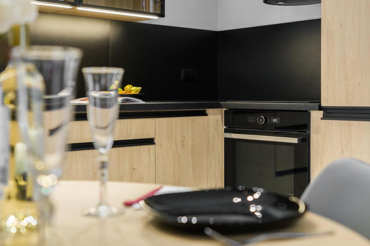 Widokowy Apartament Wojciechowskiego Parking I Loggia By Renters Prestige Poznań Exteriör bild
